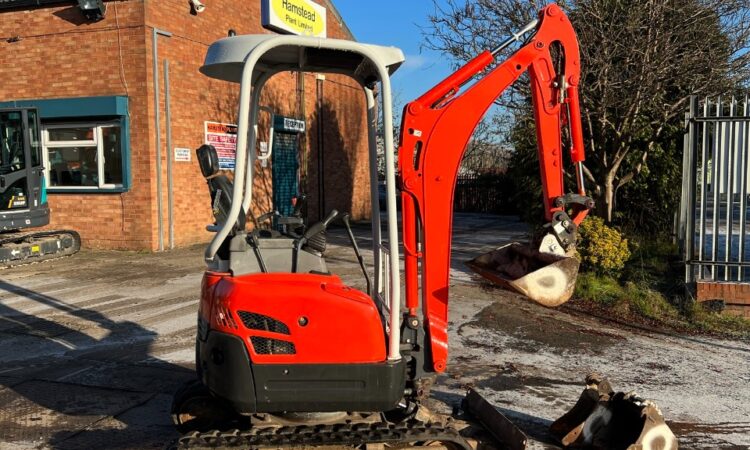 KUBOTA U17
